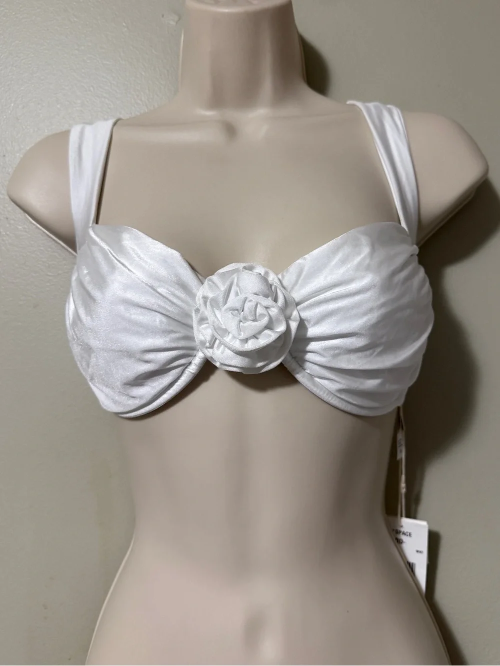 l*space White Floral Rosette Bikini Top DD cup